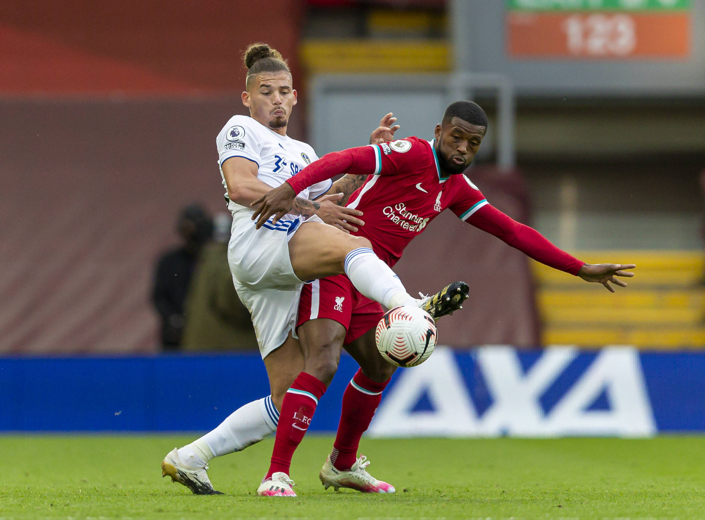 俱乐部通过 俱乐部通过